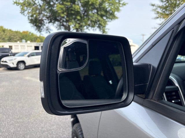 2022 RAM 1500 Big Horn Quad Cab 4x4 6'4" Box