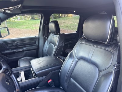 2022 RAM 1500 Limited Crew Cab 4x4 5'7" Box