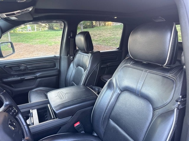 2022 RAM 1500 Limited Crew Cab 4x4 5'7" Box