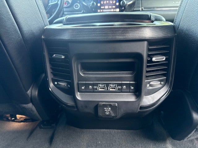 2022 RAM 1500 Limited Crew Cab 4x4 5'7" Box