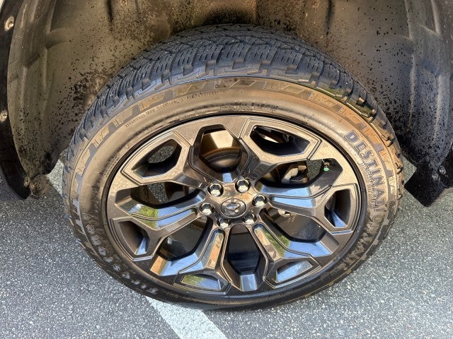 2021 RAM 1500 Limited Crew Cab 4x4 5'7" Box