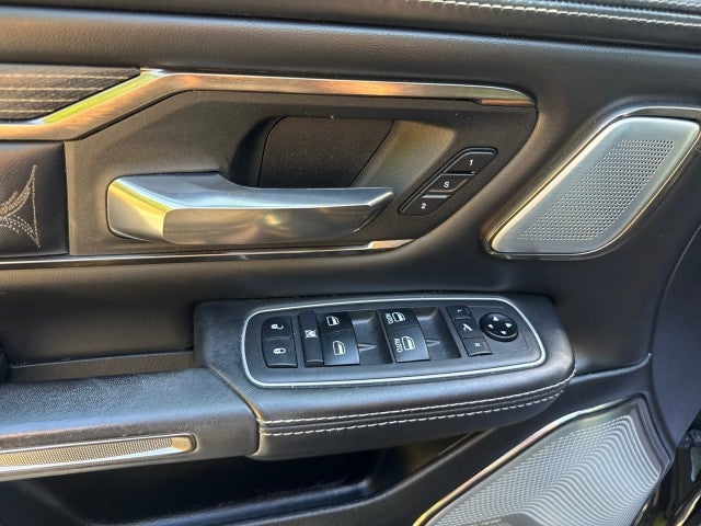 2021 RAM 1500 Limited Crew Cab 4x4 5'7" Box