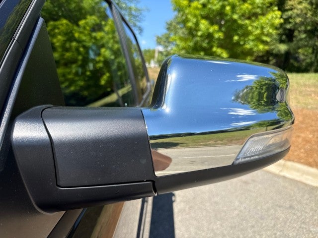 2022 RAM 1500 Laramie Crew Cab 4x4 5'7" Box