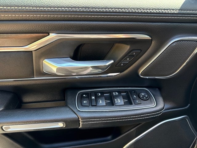 2022 RAM 1500 Laramie Crew Cab 4x4 5'7" Box