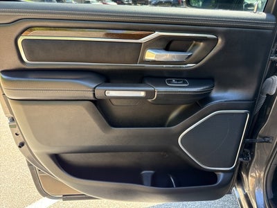 2022 RAM 1500 Laramie Crew Cab 4x4 5'7" Box