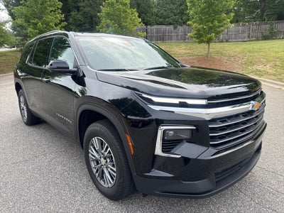 2025 Chevrolet Traverse LT