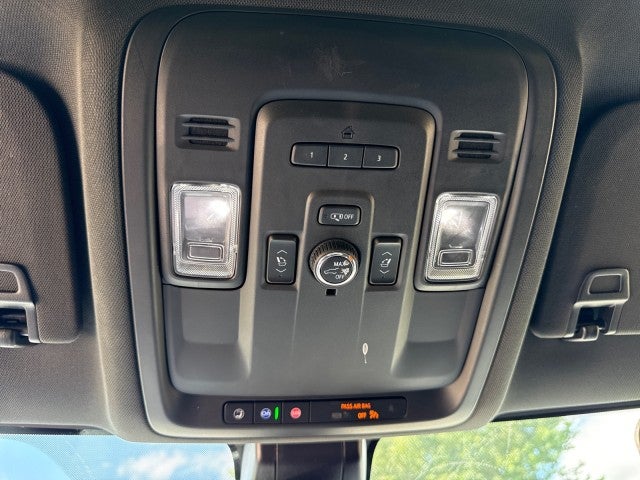 2021 Chevrolet Suburban Premier