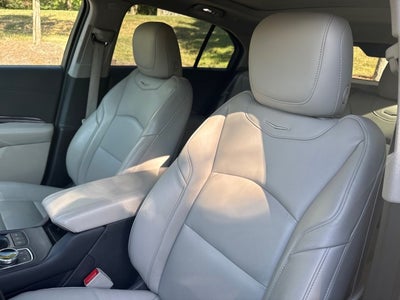 2023 Cadillac XT4 AWD Luxury