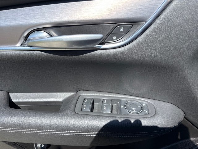 2024 Cadillac XT5 Luxury