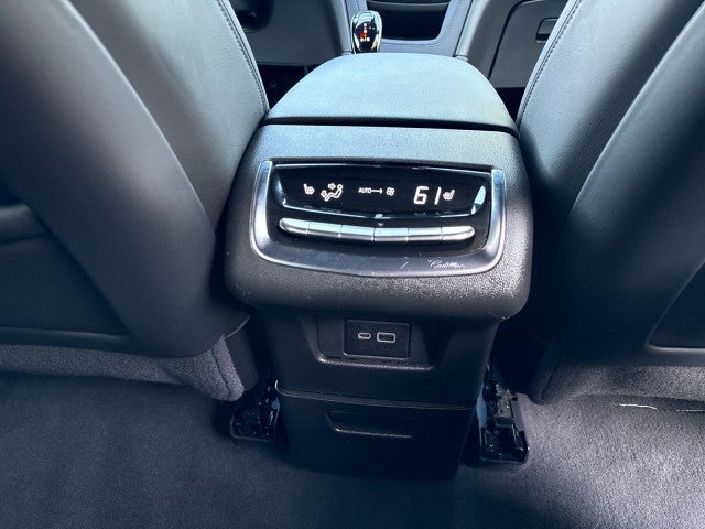 2023 Cadillac XT6 FWD Premium Luxury