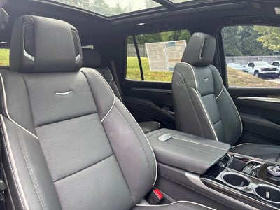 2025 Cadillac Escalade Sport