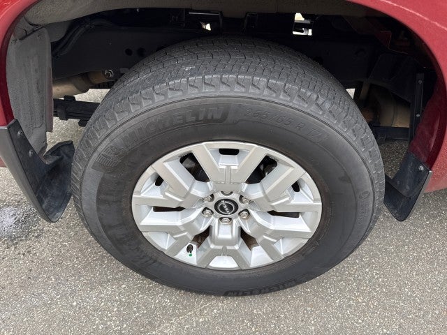 2022 Nissan Frontier Crew Cab SV 4x2