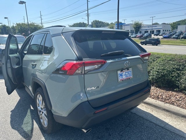 2020 Toyota RAV4 XLE Premium