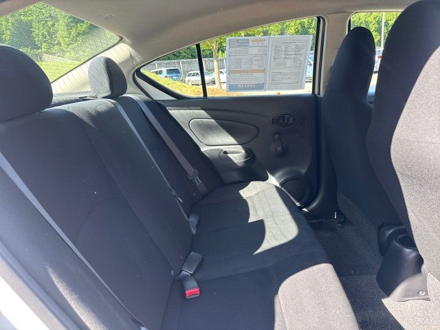 2014 Nissan Versa 1.6 S