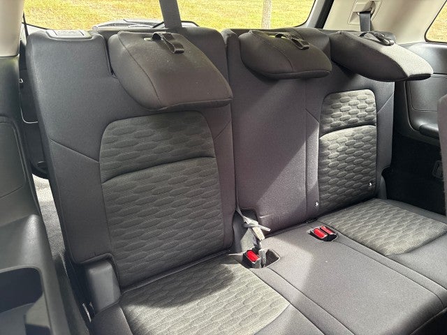 2023 Nissan Pathfinder S 4WD