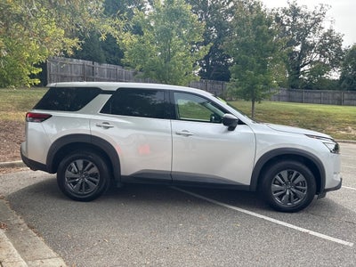 2023 Nissan Pathfinder S 4WD