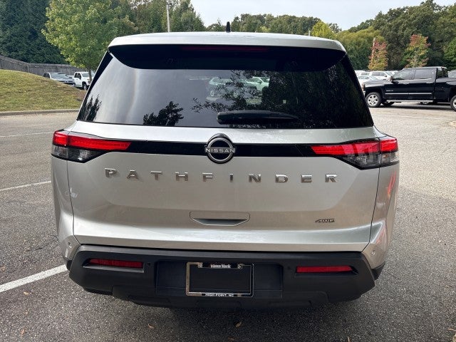 2023 Nissan Pathfinder S 4WD