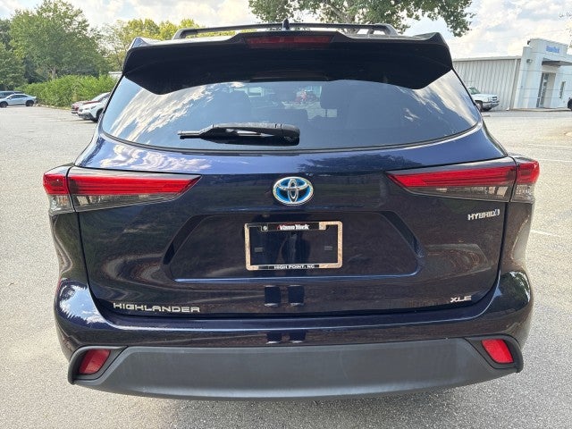 2022 Toyota Highlander Hybrid XLE