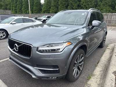 2018 Volvo XC90 T6 Momentum
